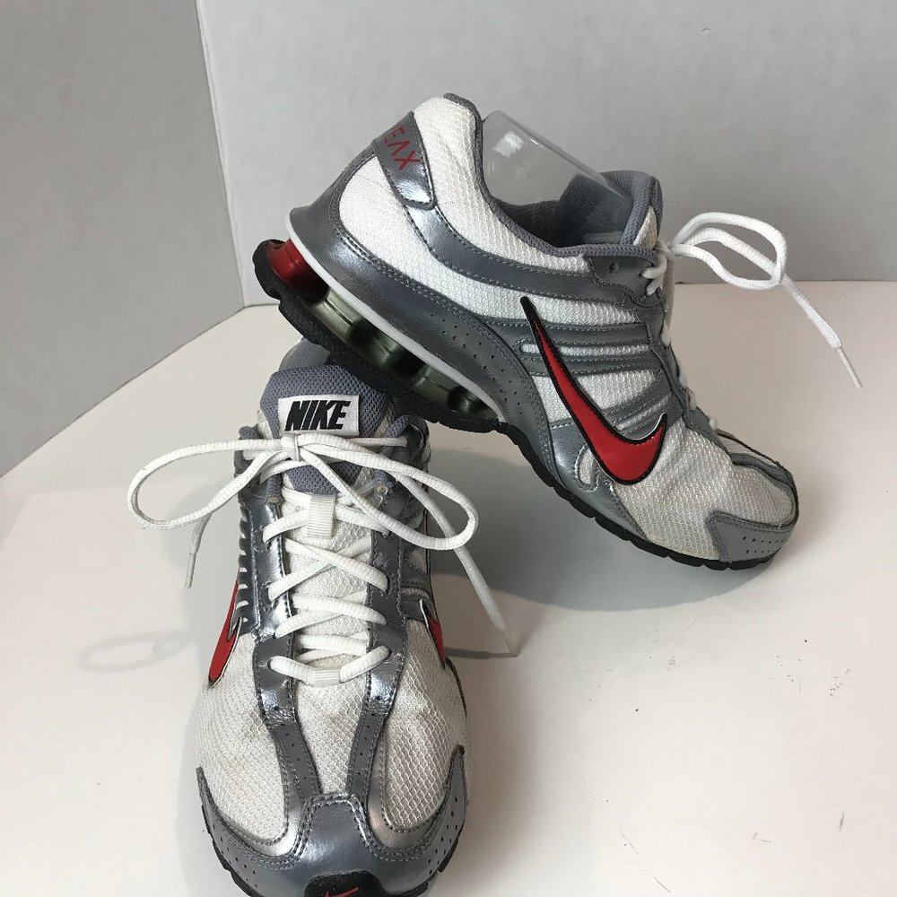 Nike Reax Running/Jogging Shoe Us 9 - image 1